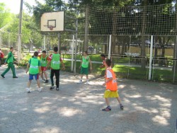 Момчетата на ОУ "Н.Й. Вапцаров" стартират с разгромна победа